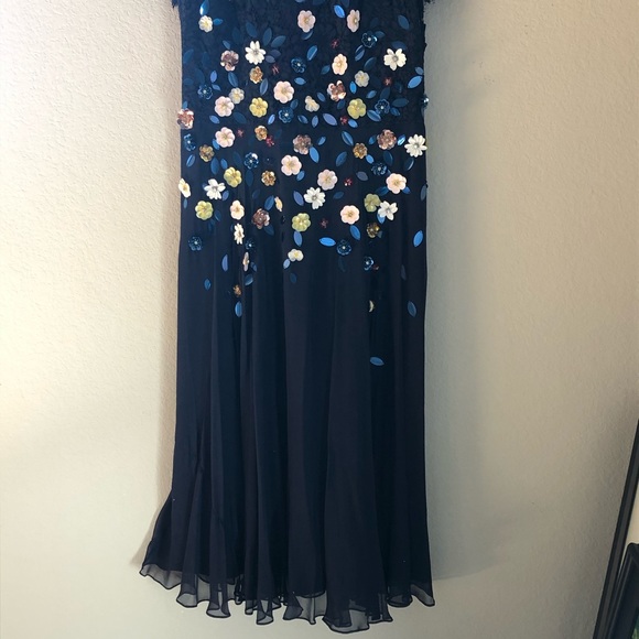 Extra-stunning Prom or Mother-of-the-Bride Dress - Picture 6 of 14